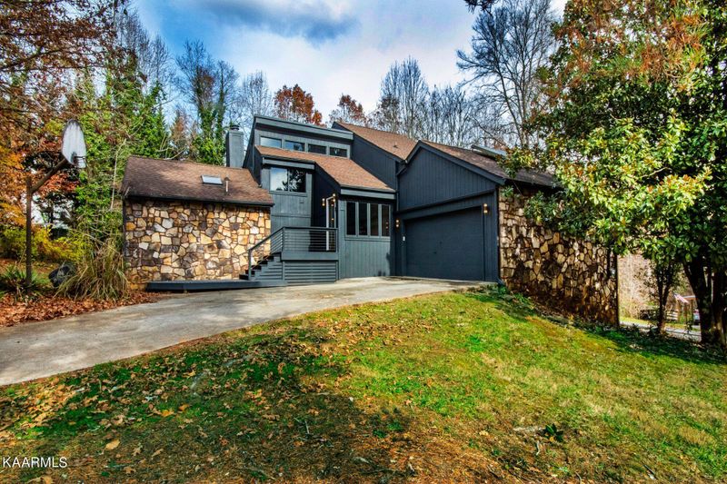 705 Hamid Pl, Knoxville, TN 37920