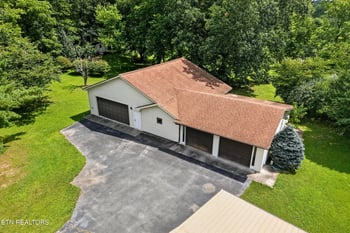705 Highland Dr, Crossville, TN 38572