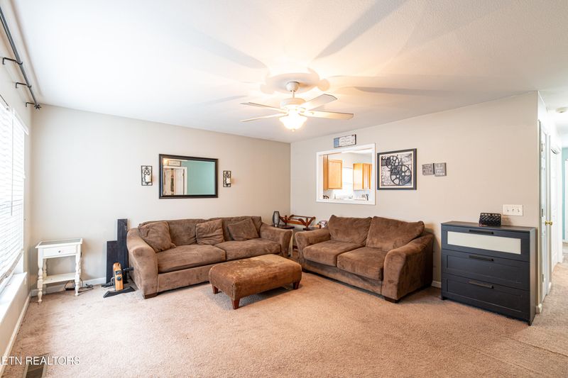 705 S Everett High Rd, Maryville, TN 37804