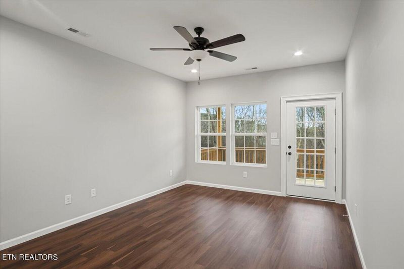 705 Sidebrook Ave, Knoxville, TN 37921