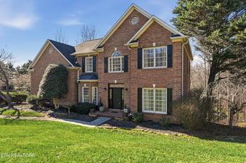 705 Valley Hill Ln, Knoxville, TN 37922