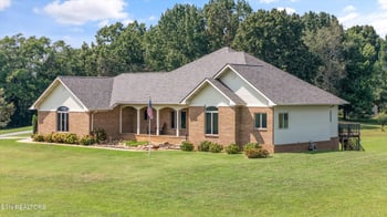 706 Loudon Rd, Loudon, TN 37774