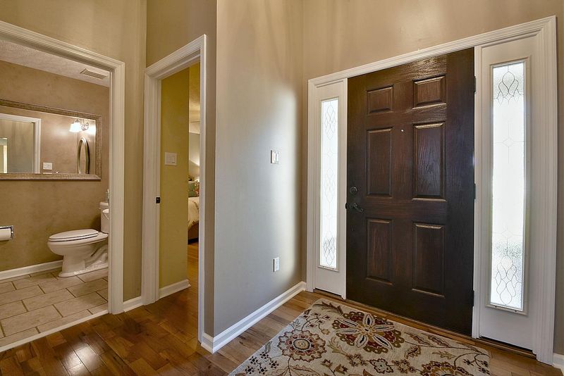 706 Marlin Ln, Clinton, TN 37716