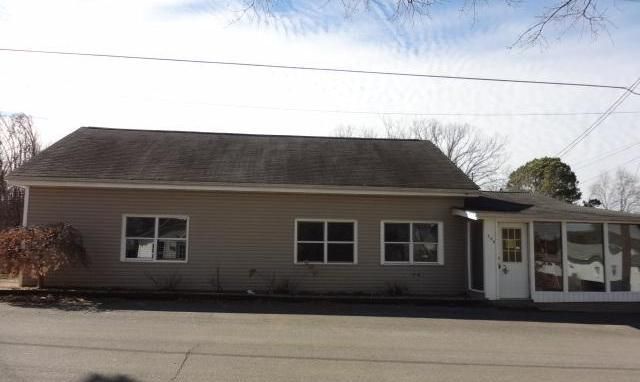 706 N E St, Lenoir City, TN 37771