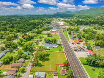 706 N Gateway Ave, Rockwood, TN 37854