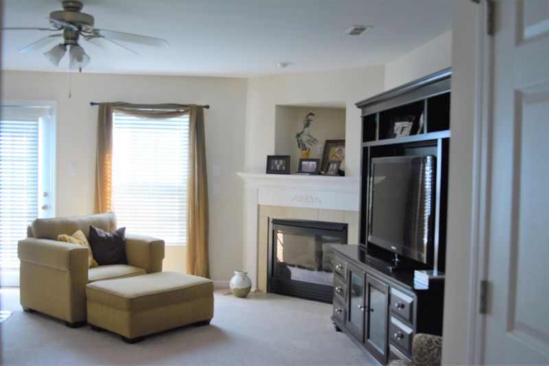707 Casey Ln, Maryville, TN 37801