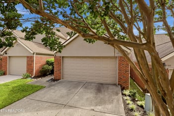 707 Farragut Commons Dr, Knoxville, TN 37934