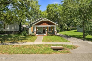 707 Radford Pl, Knoxville, TN 37917