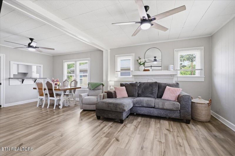 707 S Everett High Rd, Maryville, TN 37804