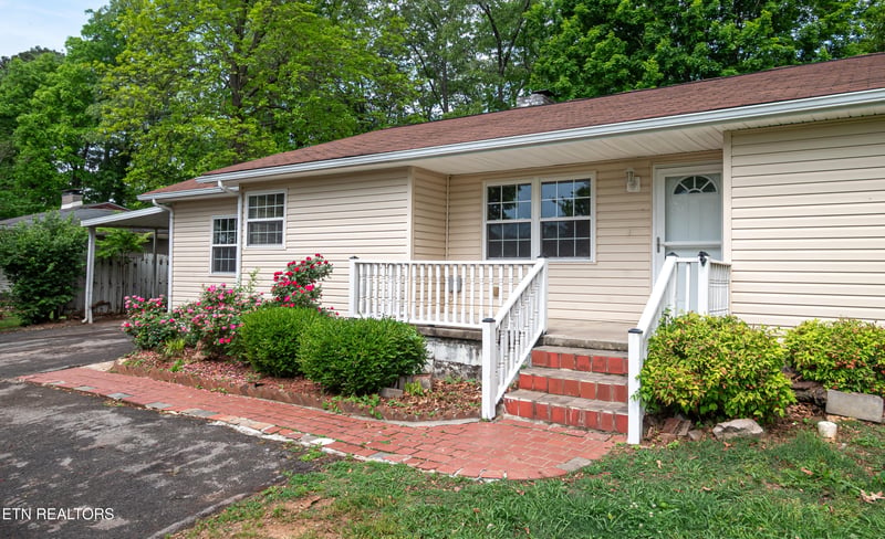 707 Victor Dr, Knoxville, TN 37912
