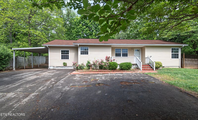 707 Victor Dr, Knoxville, TN 37912
