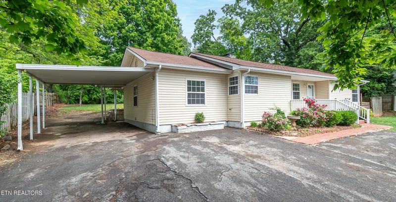 707 Victor Dr, Knoxville, TN 37912