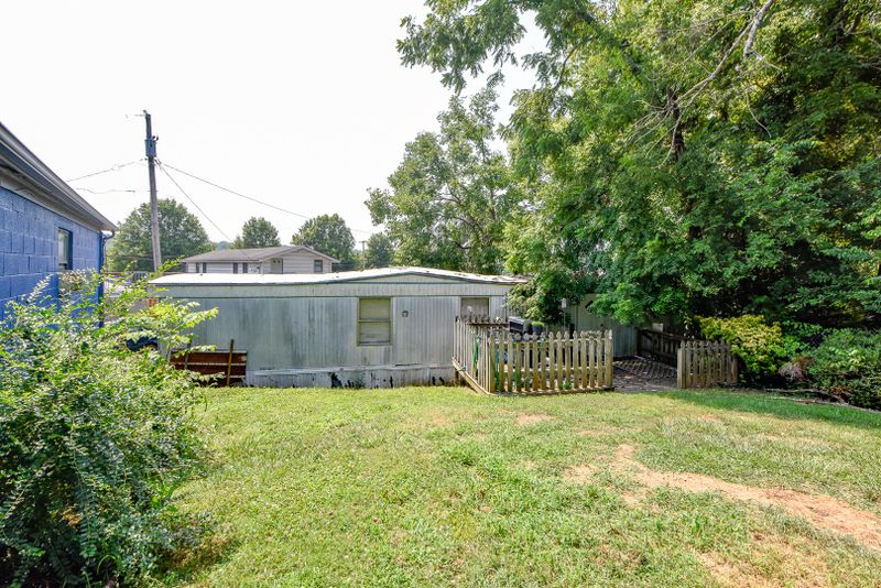 708 Eagleton Rd, Maryville, TN 37804