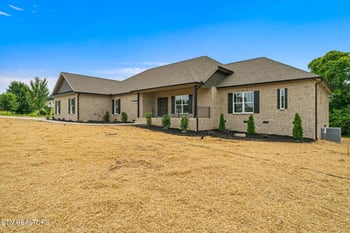 708 Majestic Mtns Blvd, Walland, TN 37886