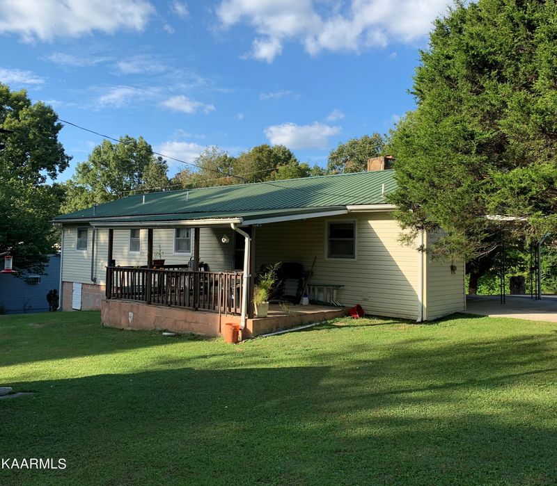 708 Prentice St, Crossville, TN 38555