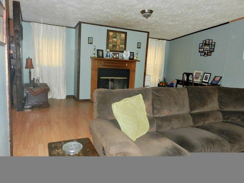 708 S Kingston Ave, Rockwood, TN 37854