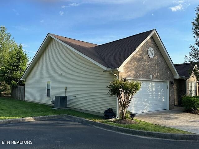708 Sydney Bean Way, Knoxville, TN 37918