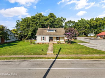 708 Ward Ave, Loudon, TN 37774