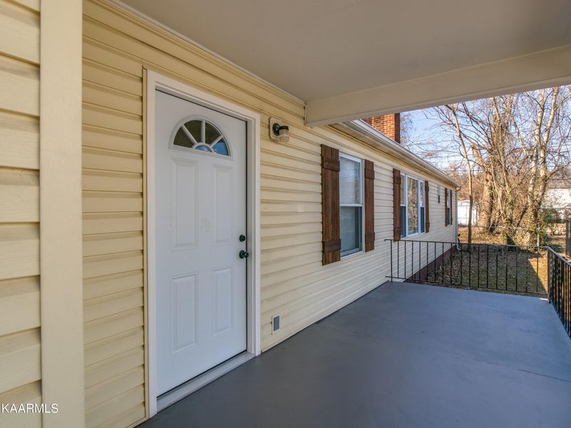 709 E Caldwell Ave, Knoxville, TN 37917