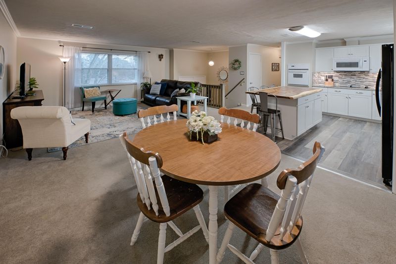 709 Elkmont Rd, Knoxville, TN 37922