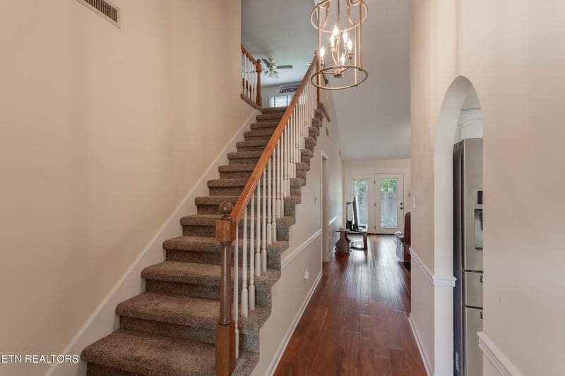 709 Landing Ln, Knoxville, TN 37934