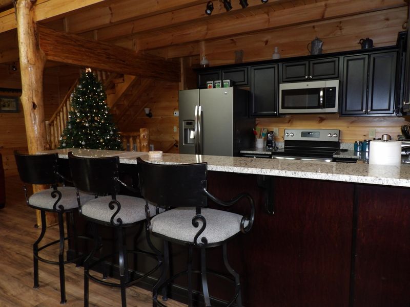 709 Rondayview Ln, Sevierville, TN 37876