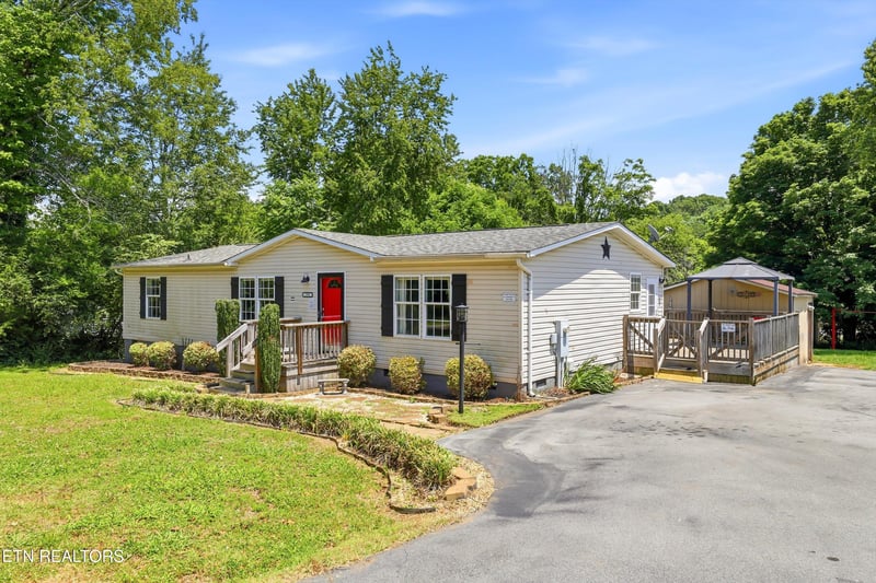 709 S Farnum St, Friendsville, TN 37737