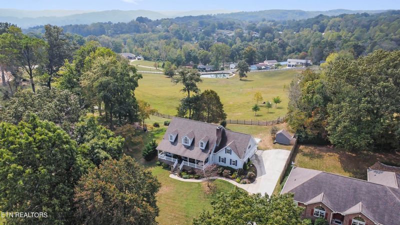 709 Timbercrest Dr, Clinton, TN 37716