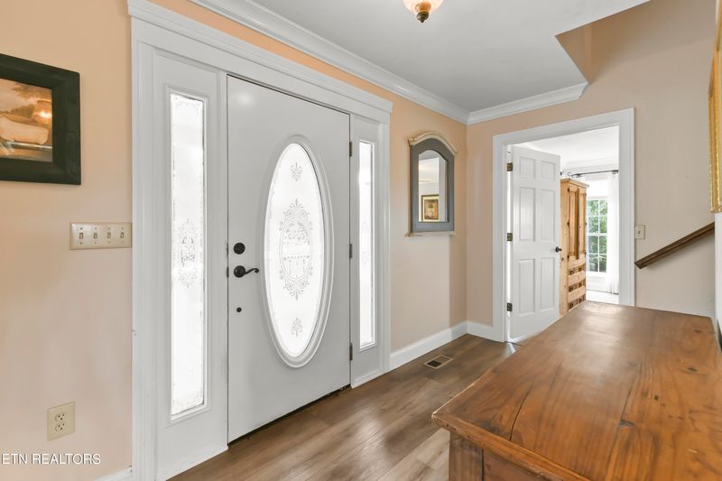 709 Timbercrest Dr, Clinton, TN 37716