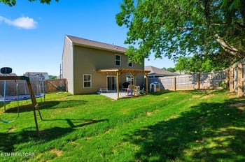 709 W Tellico Ave, Athens, TN 37303