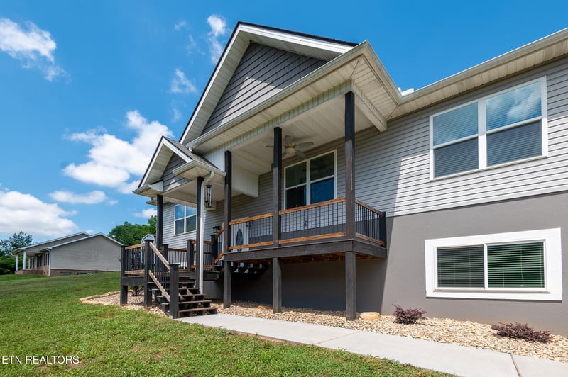 7090 Loudon Ridge Rd, Lenoir City, TN 37771