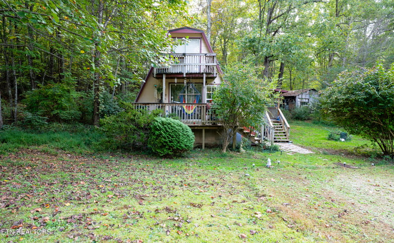 71 Lake Dr, Crossville, TN 38572