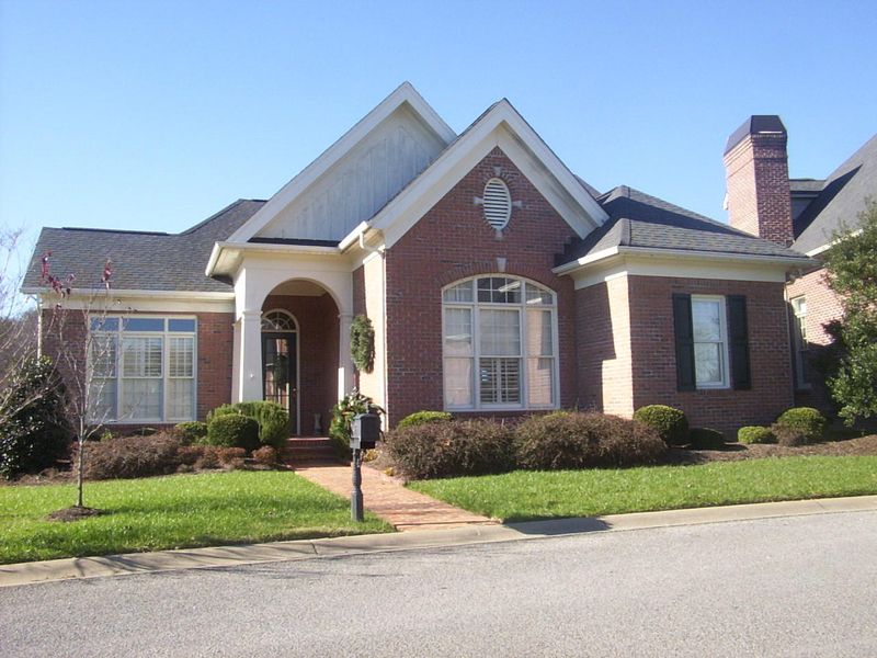 71 Royal Troon Cir, Oak Ridge, TN 37830