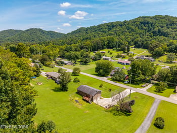 710 Beard Valley Rd, Maynardville, TN 37807