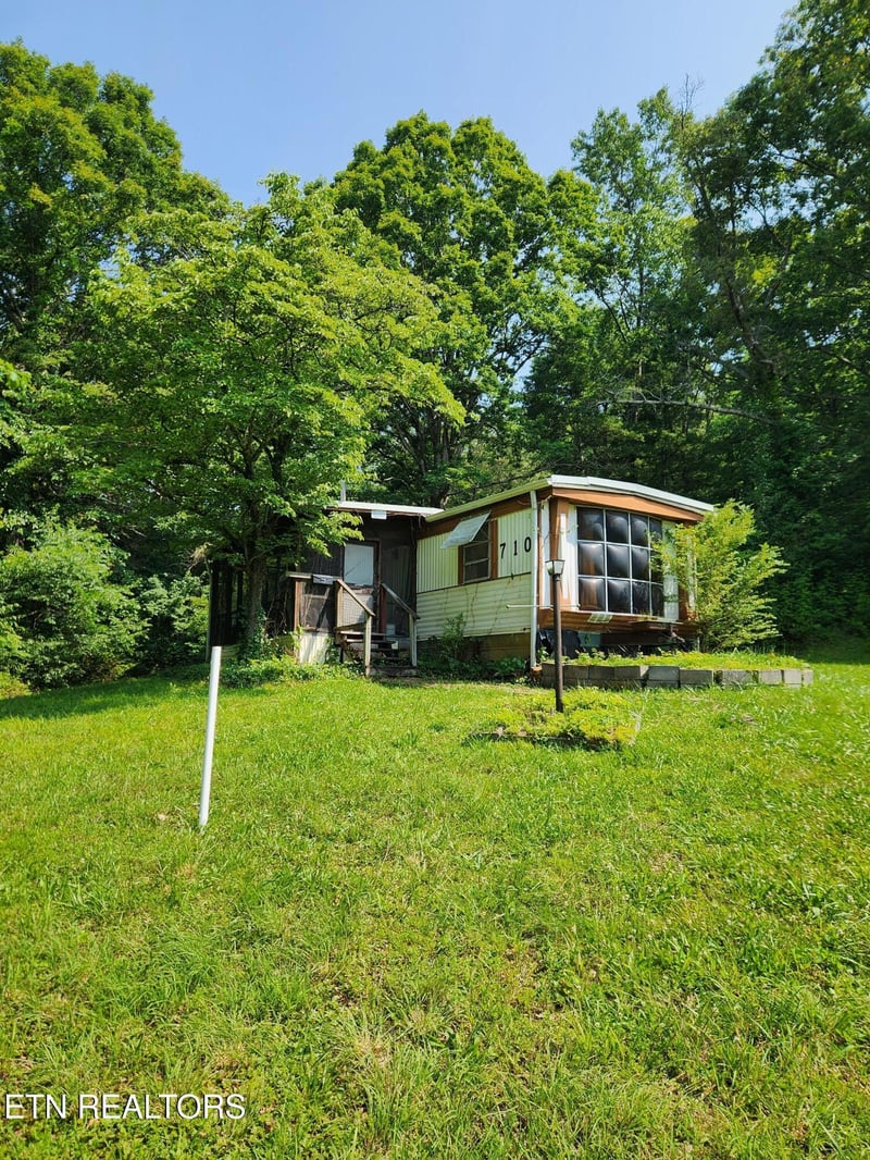 710 Canton Hollow Rd, Knoxville, TN 37934