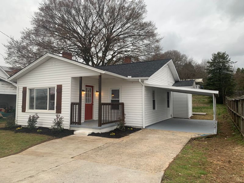 710 Church St, Loudon, TN 37774