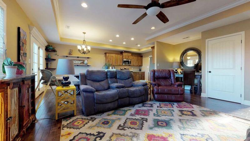 710 Devictor Dr, Maryville, TN 37801
