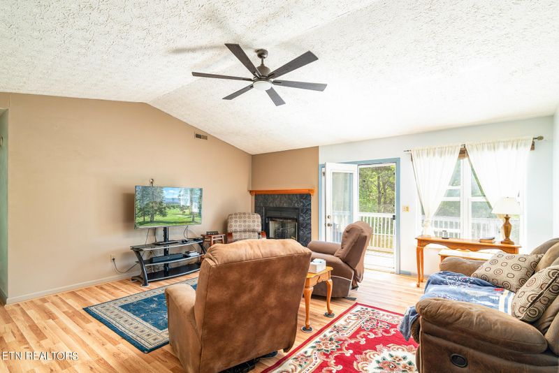 710 Malin Dr, Kodak, TN 37764