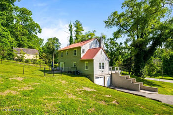 710 S Tennessee Ave, Lafollette, TN 37766