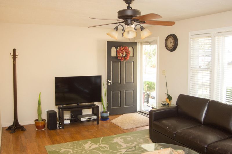 710 Victor Dr, Knoxville, TN 37912