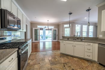 7101 Ashburton Dr, Knoxville, TN 37909