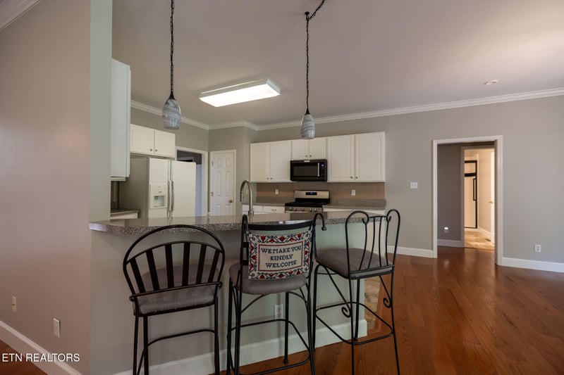 7101 Ashburton Dr, Knoxville, TN 37909