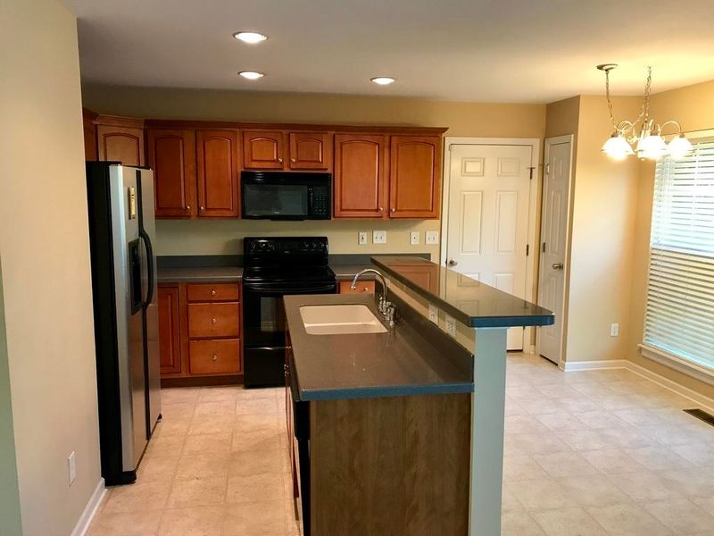 7101 Hannah Brook Rd, Knoxville, TN 37918