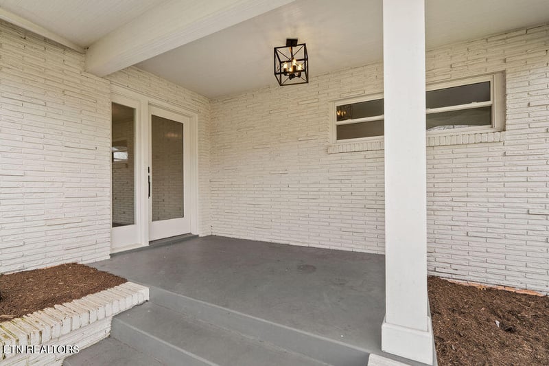 7104 Cresthill Dr, Knoxville, TN 37919