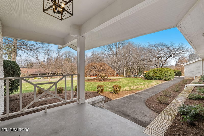 7104 Cresthill Dr, Knoxville, TN 37919