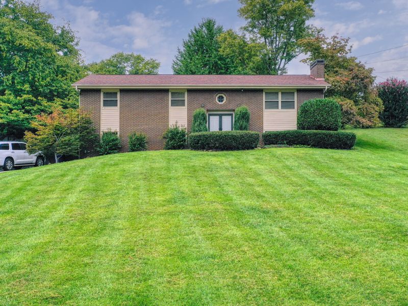 7105 W Martin Mill Pike, Knoxville, TN 37920