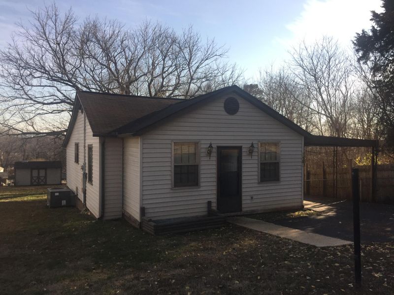 7108 Wilson Dr, Knoxville, TN 37924