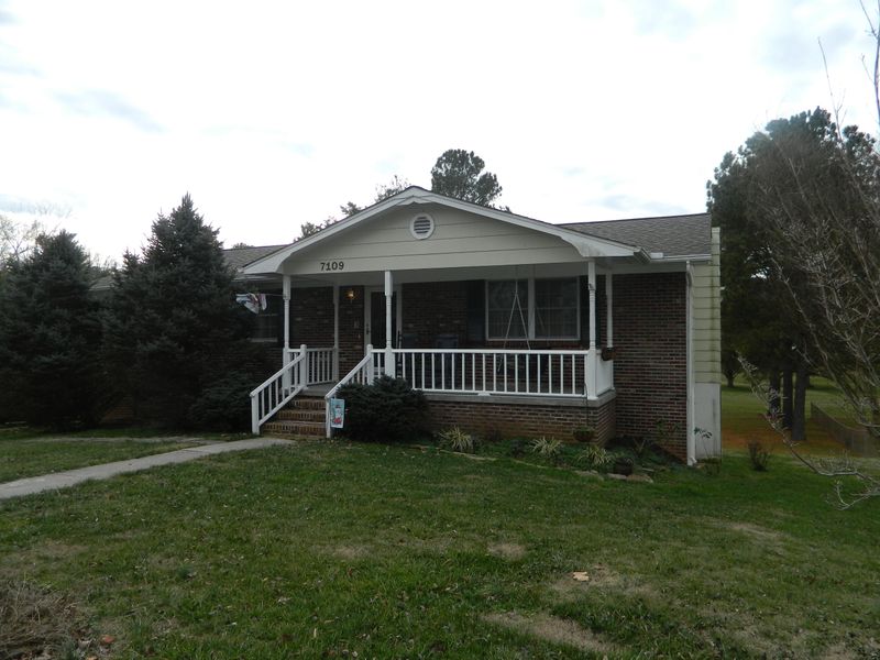 7109 Fontis Dr, Knoxville, TN 37918