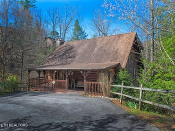 711 Black Hawk Way #252, Pigeon Forge, TN 37863