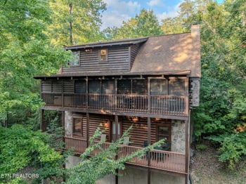 711 Black Hawk Way #252, Pigeon Forge, TN 37863
